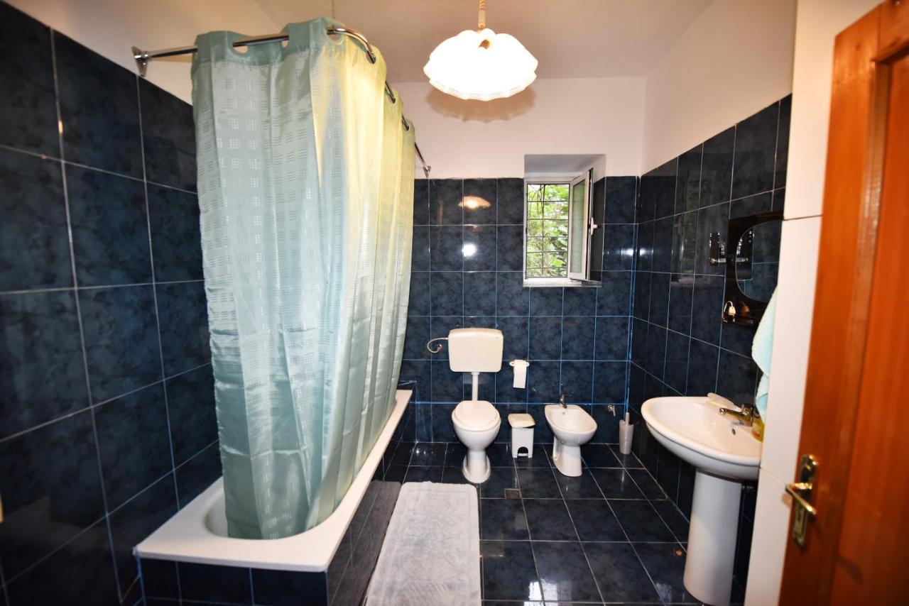 12 B&B Shkodër 외부 사진